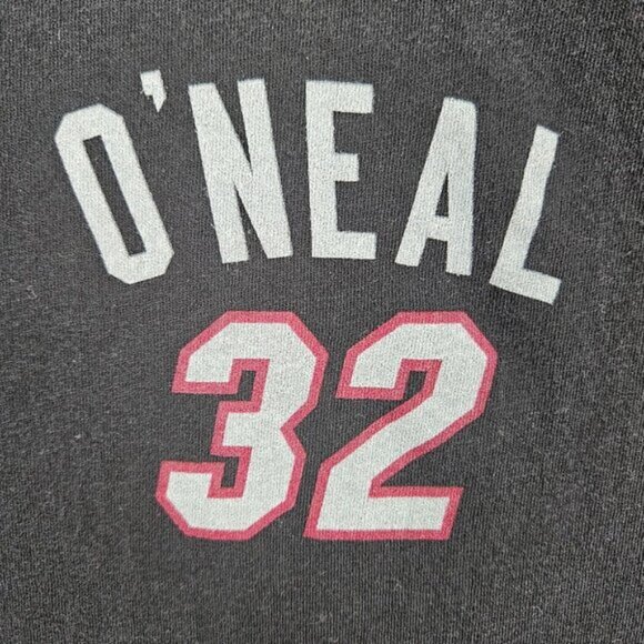 Mitchell and Ness T-Shirt Miami Heat O'Neal 32 Short Sleeve Men's Size L Black - Picture 7 of 10